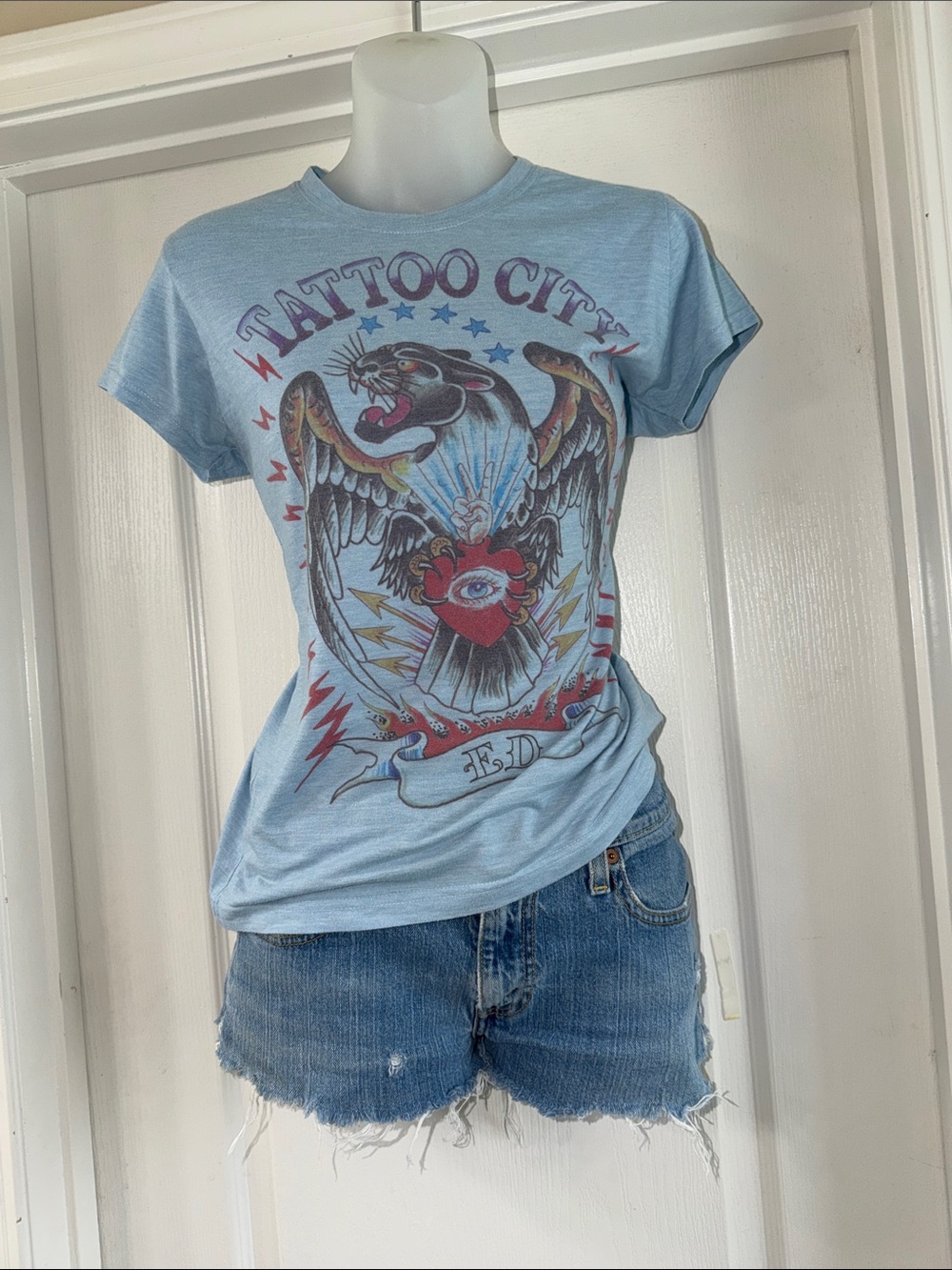 🩵VINTAGE LIGHT BLUE 100% COTTON ED HARDY T-SHIRT, SIZE MEDIUM🩵